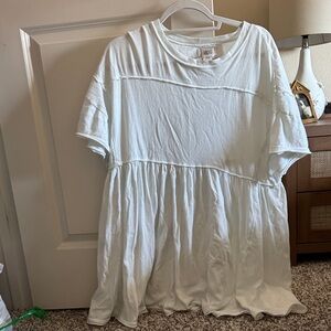 White Flowy Short Sleeve dress